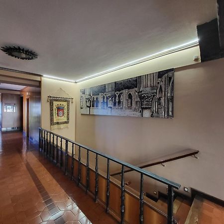 Hotel Leonor Miron Soria Esterno foto